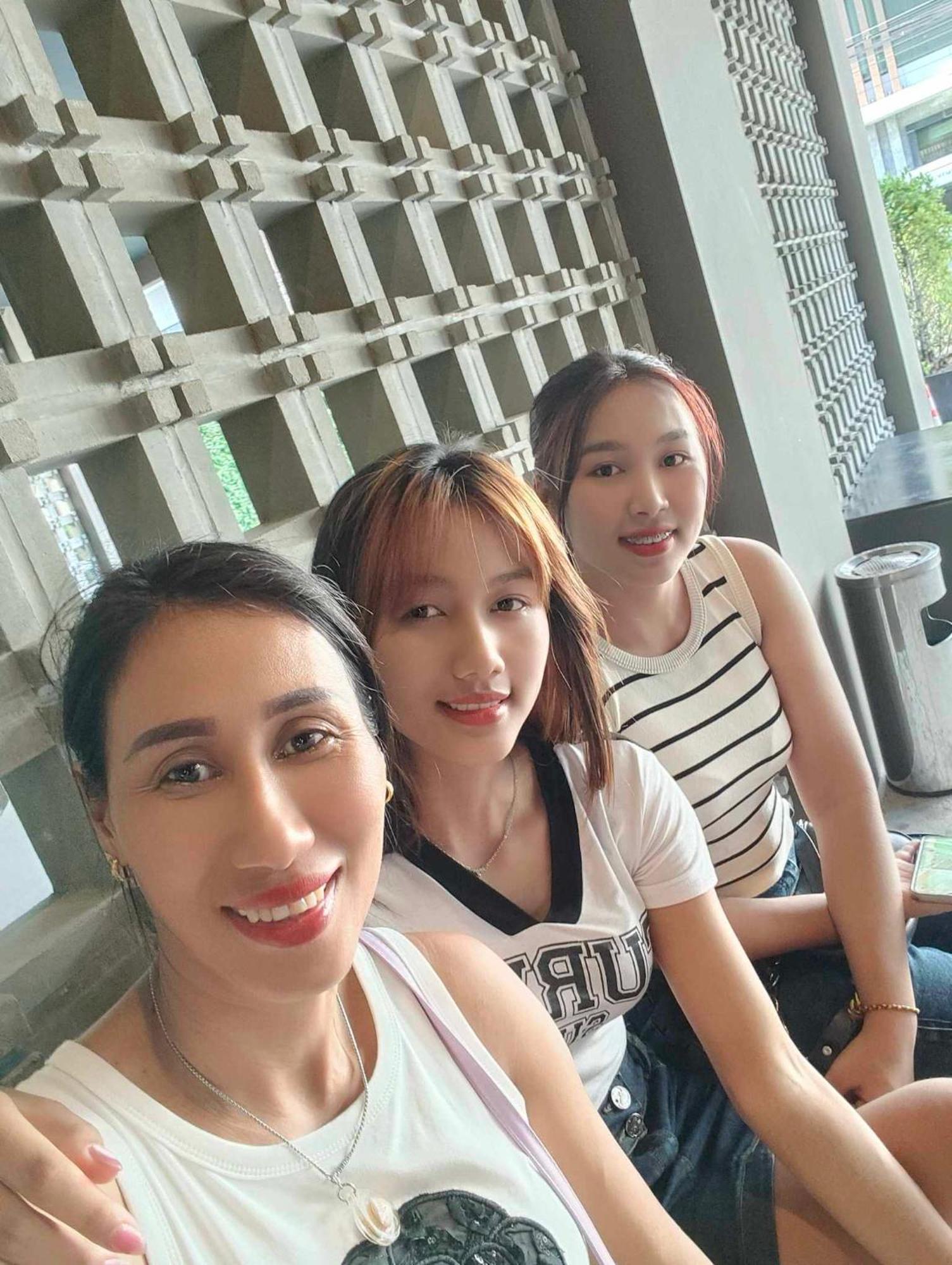 Yuri Guesthouse Jomtien Beach Exterior foto